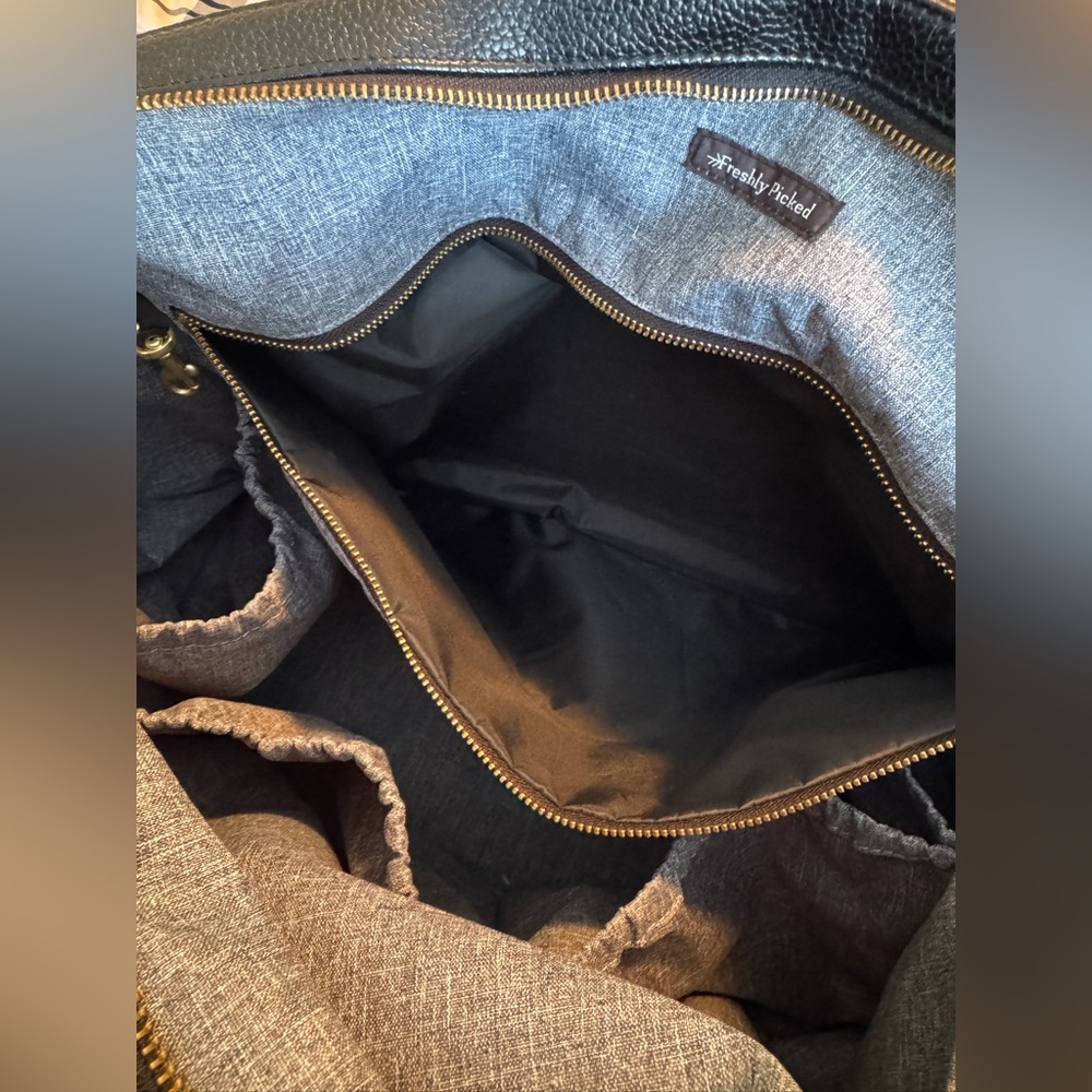 Freshly Picked Vegan Leather Weekender Bag - Picture 6 of 13